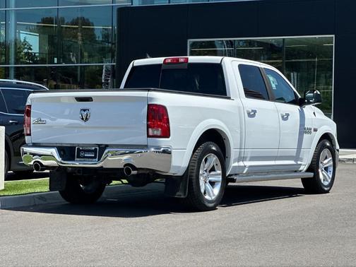 Bright White Clearcoat 2014 RAM 1500 SLT