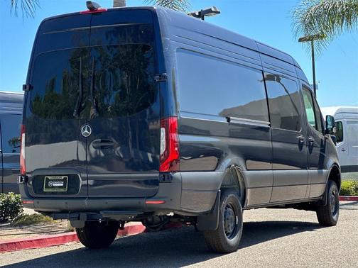 2024 Mercedes-Benz Sprinter 2500 170 WB