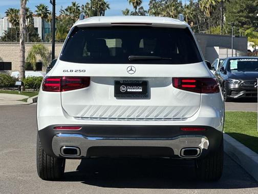 2026 Mercedes-Benz GLB 250 Base