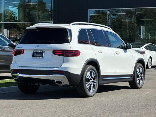 2026 Mercedes-Benz GLB 250 Base