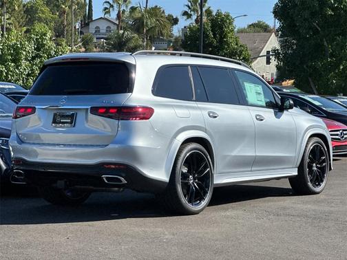 2025 Mercedes-Benz GLS 450 4MATIC