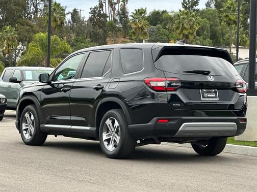 2023 Honda Pilot EX-L 7-Passenger