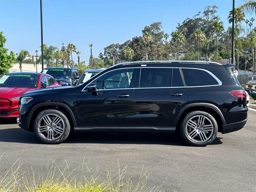 2025 Mercedes-Benz GLS 450 4MATIC