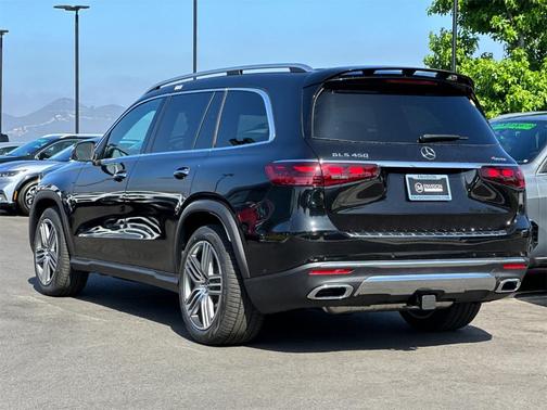 2025 Mercedes-Benz GLS 450 4MATIC