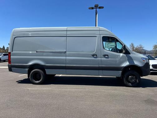 2026 Mercedes-Benz Sprinter 3500XD 170 WB High Roof Cargo