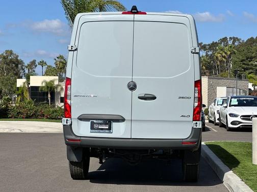 2025 Mercedes-Benz Sprinter 2500 Standard Roof
