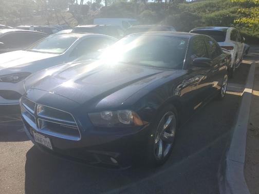 Blackberry Pearlcoat 2012 Dodge Charger SXT
