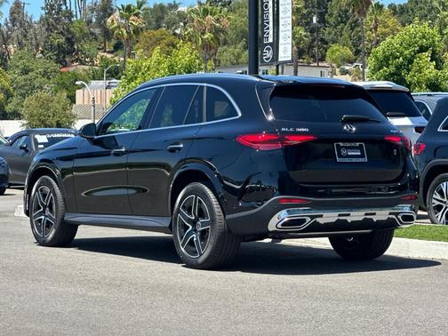 Black 2026 Mercedes-Benz GLC 300 Base 4MATIC