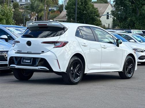 2022 Toyota Corolla Hatchback SE
