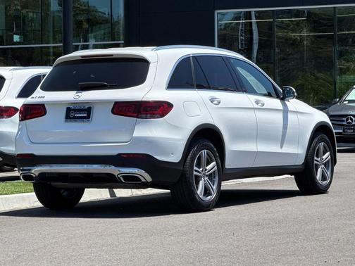 Polar White 2022 Mercedes-Benz GLC 300 Base