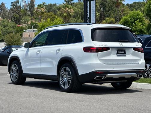 Polar White 2026 Mercedes-Benz GLS 450 4MATIC