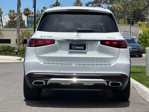 Polar White 2026 Mercedes-Benz GLS 450 4MATIC