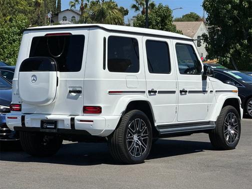2025 Mercedes-Benz G-Class Base