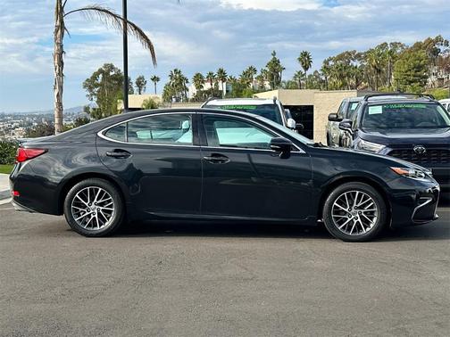 2017 Lexus ES 350 Base