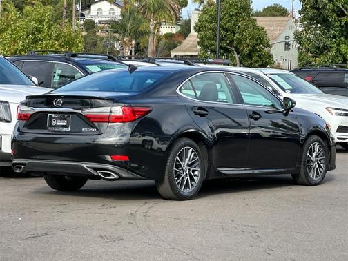 2017 Lexus ES 350 Base