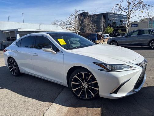 2022 Lexus ES 350 Base