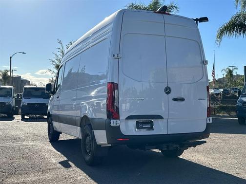 2025 Mercedes-Benz Sprinter 2500 Standard Roof