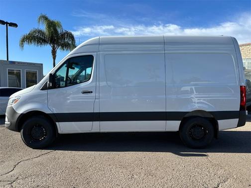 2025 Mercedes-Benz Sprinter 2500 Standard Roof
