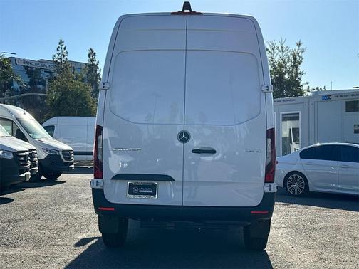 2025 Mercedes-Benz Sprinter 2500 Standard Roof
