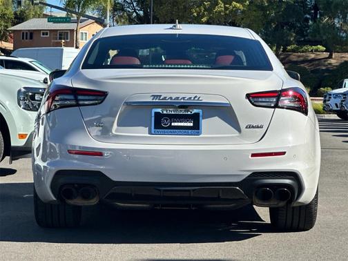 2023 Maserati Ghibli Trofeo