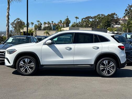 2025 Mercedes-Benz GLA 250 Base