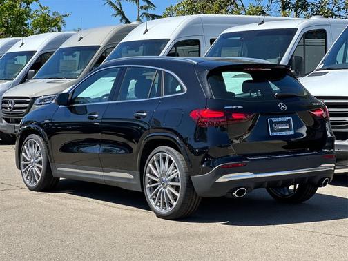 2024 Mercedes-Benz AMG GLA 35 Base