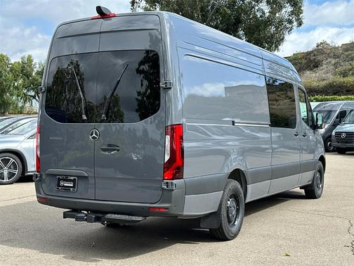 2024 Mercedes-Benz Sprinter 2500 170 WB