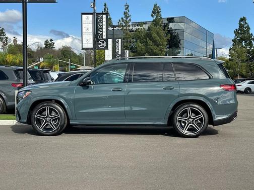 Dark 2027 Mercedes-Benz GLS 450