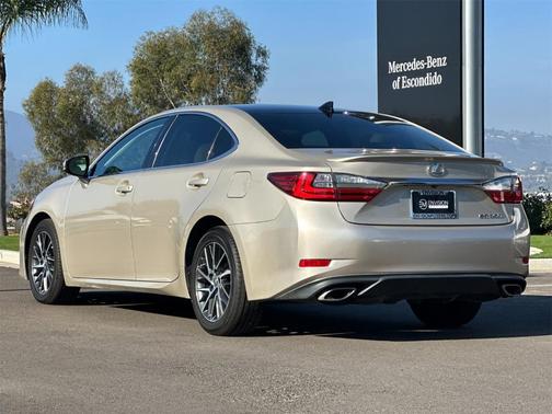 2017 Lexus ES 350 Base
