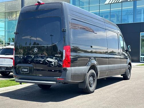 2025 Mercedes-Benz Sprinter 2500 High Roof
