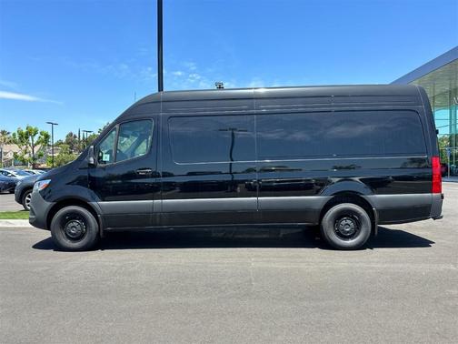 2025 Mercedes-Benz Sprinter 2500 High Roof