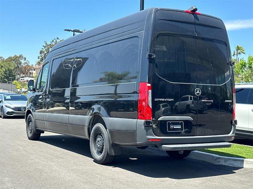 2025 Mercedes-Benz Sprinter 2500 High Roof