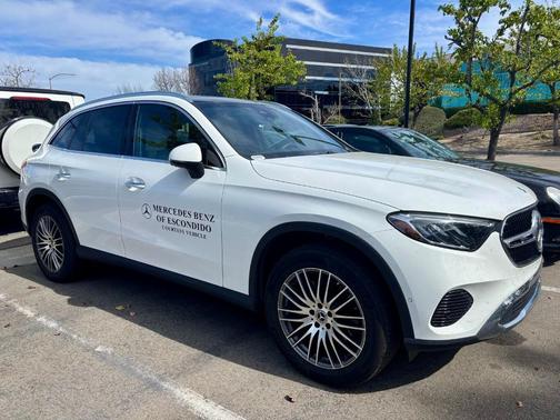 2026 Mercedes-Benz GLC 300 Base