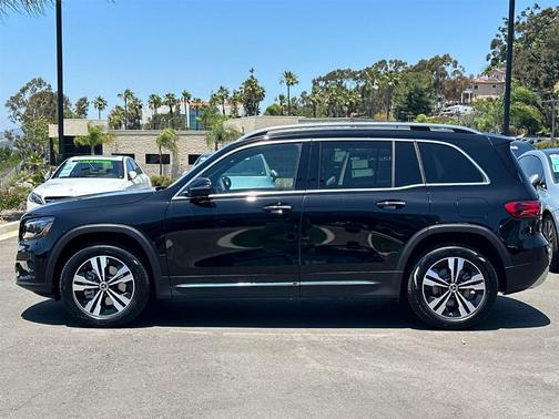 2025 Mercedes-Benz GLB 250 Base 4MATIC