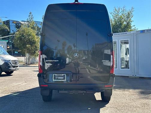 2025 Mercedes-Benz Sprinter 2500 Standard Roof