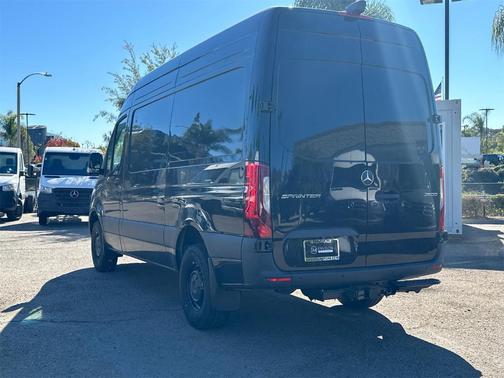 2025 Mercedes-Benz Sprinter 2500 Standard Roof