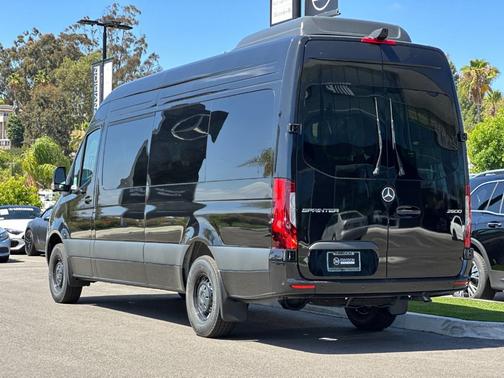 2026 Mercedes-Benz Sprinter 2500 High Roof