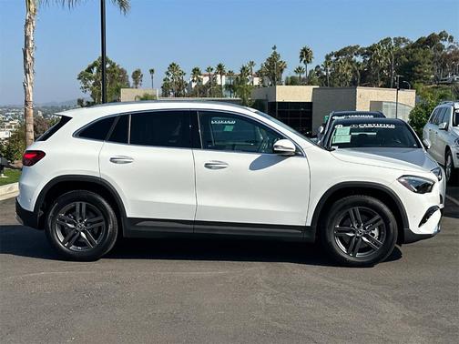 2026 Mercedes-Benz GLA 250 Base 4MATIC