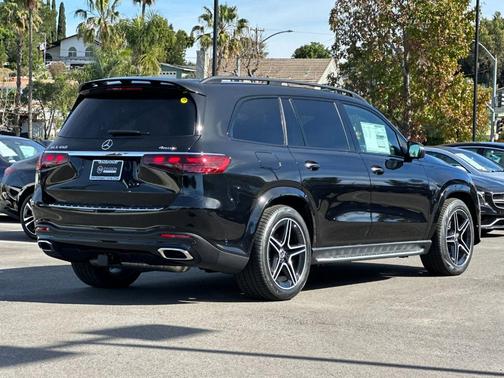 2026 Mercedes-Benz GLS 450 4MATIC