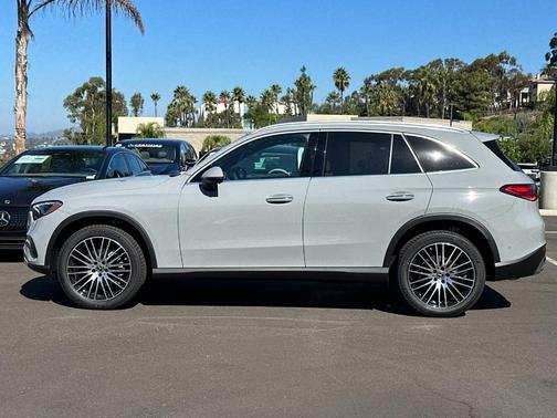 2026 Mercedes-Benz GLC 300 Base