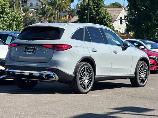 2026 Mercedes-Benz GLC 300 Base