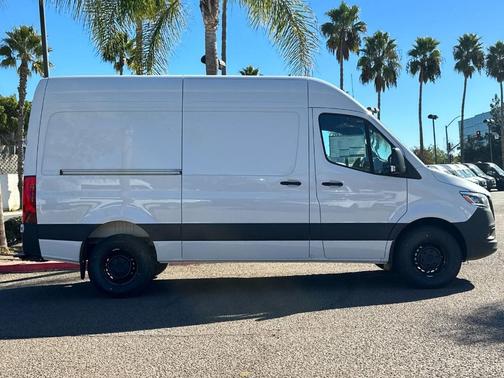 2025 Mercedes-Benz Sprinter 2500 Standard Roof