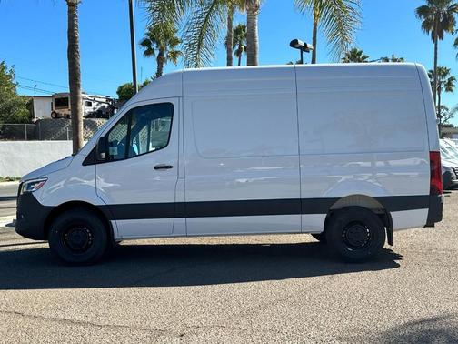 2025 Mercedes-Benz Sprinter 2500 Standard Roof