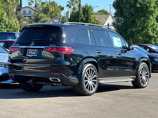 2026 Mercedes-Benz GLS 580 Base 4MATIC