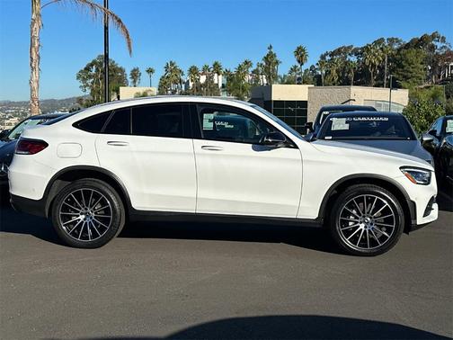 2022 Mercedes-Benz GLC 300 4MATIC Coupe