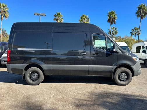 2025 Mercedes-Benz Sprinter 2500 Standard Roof