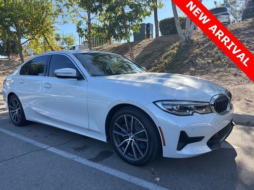 2019 BMW 330 i
