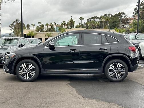 2025 Mercedes-Benz GLA 250 Base