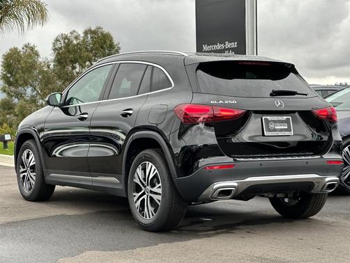 2025 Mercedes-Benz GLA 250 Base