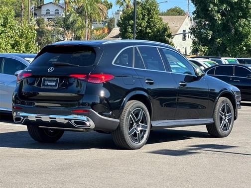 2026 Mercedes-Benz GLC 300 Base